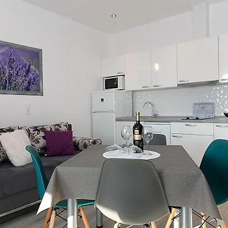 Apartamento “karla” Promajna
