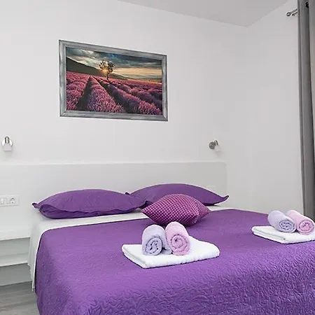“karla” Apartamento Promajna
