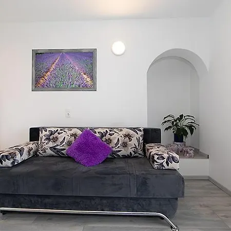 “karla” Apartamento Promajna