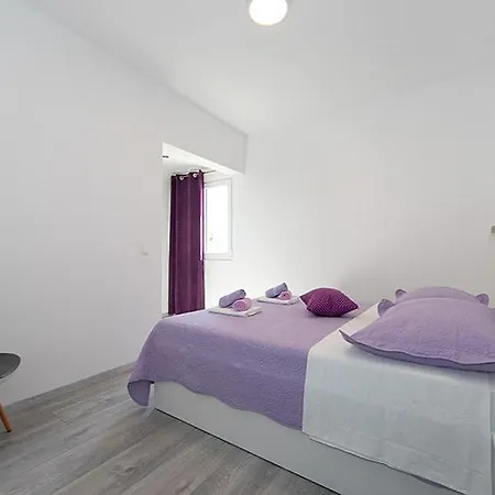 “karla” Apartamento Promajna